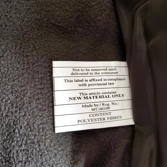 Carter's boys camoflauge puffer jacket with faux fur hood Size 2T - Picture 5 of 13